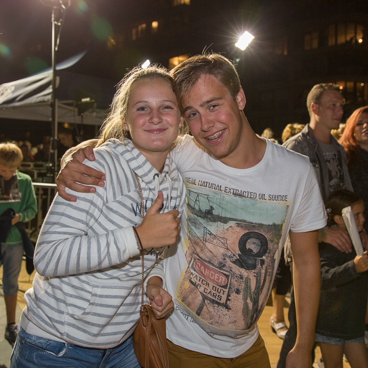 Publieksfoto's & Sfeer @ Vlaanderen Zingt 2015 in Nieuwpoort, picture 242, photographed by Guy Danneels - FrontView Magazine