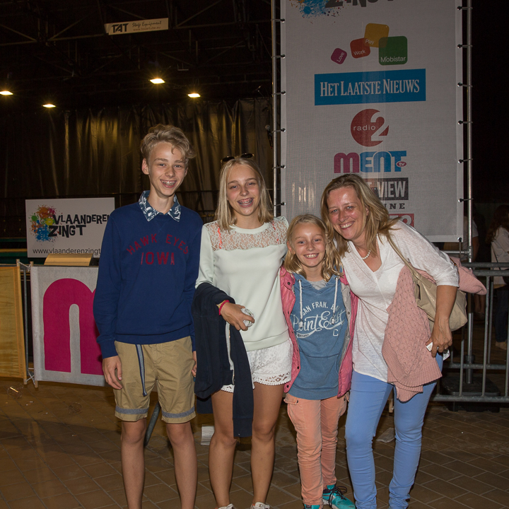 Publieksfoto's & Sfeer @ Vlaanderen Zingt 2015 in Nieuwpoort, picture 245, photographed by Guy Danneels - FrontView Magazine