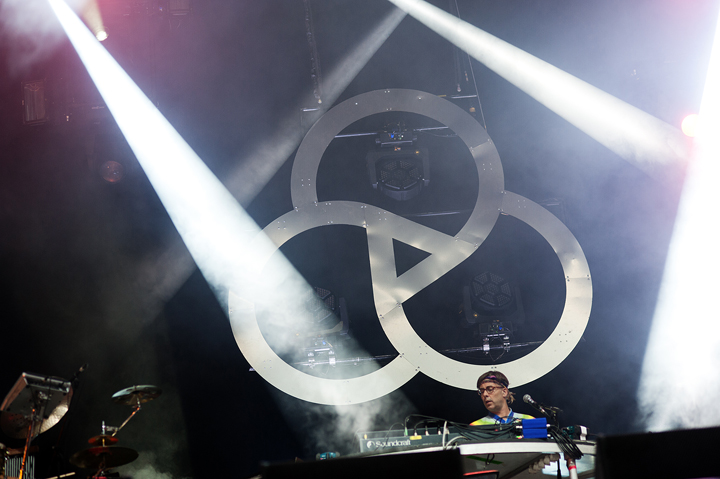 Basement Jaxx @ Brussels Summer Festival 2015, picture 4, photographed by Magali Decamps - FrontView Magazine