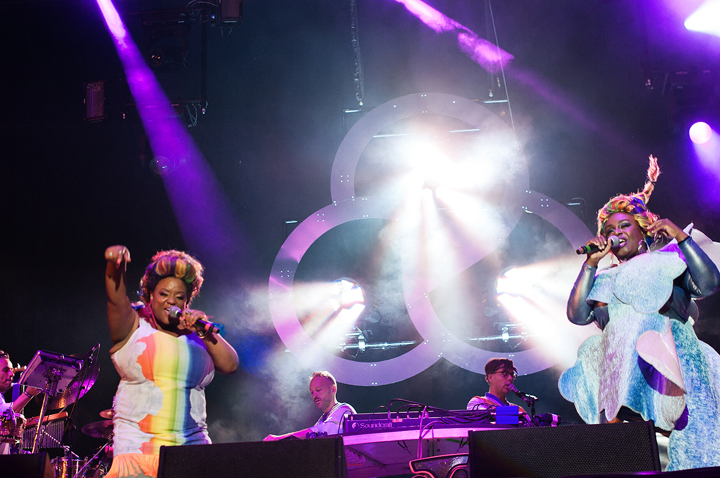 Basement Jaxx @ Brussels Summer Festival 2015, picture 10, photographed by Magali Decamps - FrontView Magazine