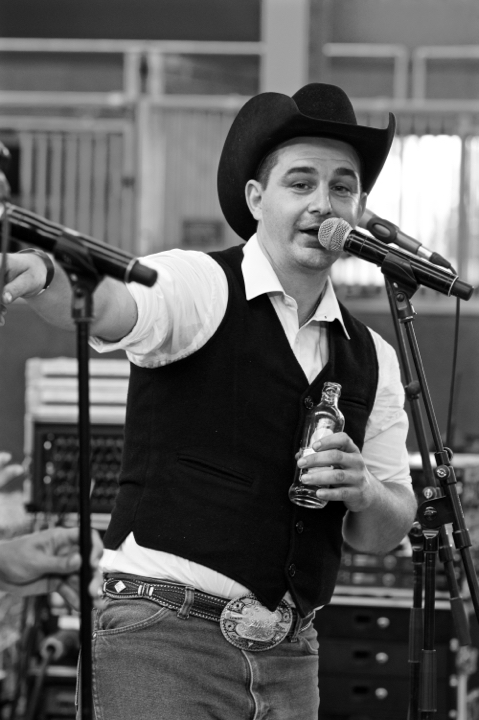 Robby Longo @ De Singelhoeve-Beveren, picture 21, photographed by Bart Baevegems - FrontView Magazine