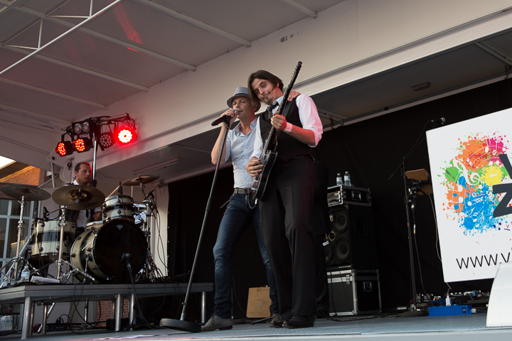 Podium & Sfeer @ Vlaanderen Zingt 2015 in St.-Katelijne-Waver, picture 16, photographed by Guy Danneels - FrontView Magazine