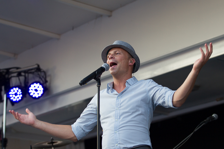 Podium & Sfeer @ Vlaanderen Zingt 2015 in St.-Katelijne-Waver, picture 23, photographed by Guy Danneels - FrontView Magazine