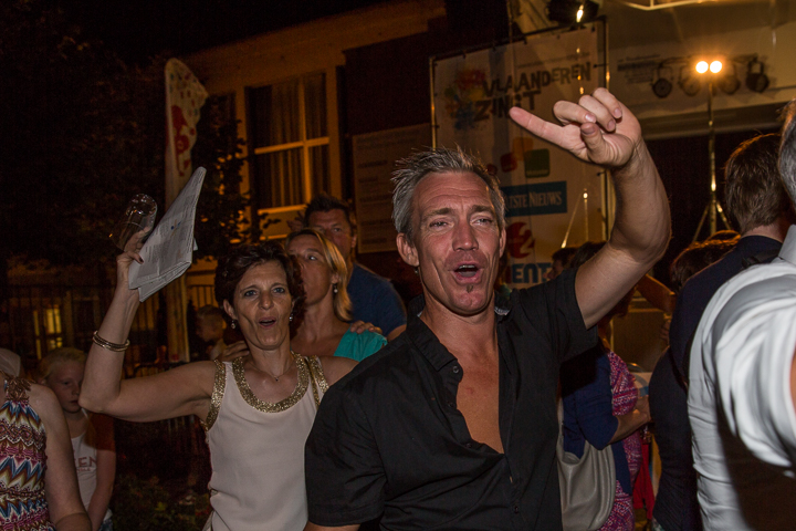 Podium & Sfeer @ Vlaanderen Zingt 2015 in St.-Katelijne-Waver, picture 57, photographed by Guy Danneels - FrontView Magazine