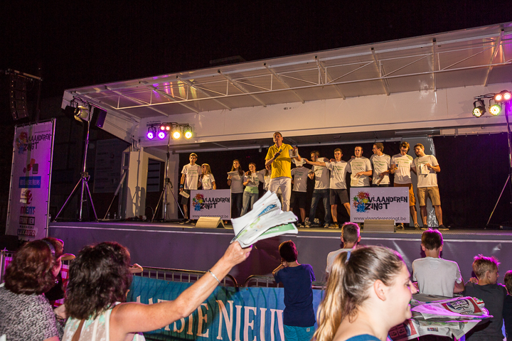 Podium & Sfeer @ Vlaanderen Zingt 2015 in St.-Katelijne-Waver, picture 97, photographed by Guy Danneels - FrontView Magazine