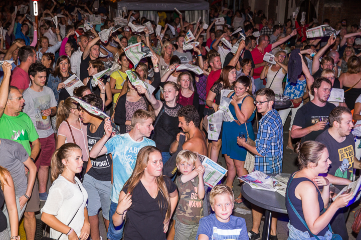 Podium & Sfeer @ Vlaanderen Zingt 2015 in St.-Katelijne-Waver, picture 137, photographed by Guy Danneels - FrontView Magazine
