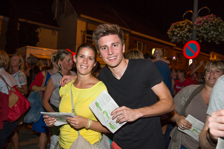 Publieksfoto's & Sfeer deel 2 @ Vlaanderen Zingt 2015 in St.-Katelijne-Waver, picture 35, photographed by Guy Danneels - FrontView Magazine