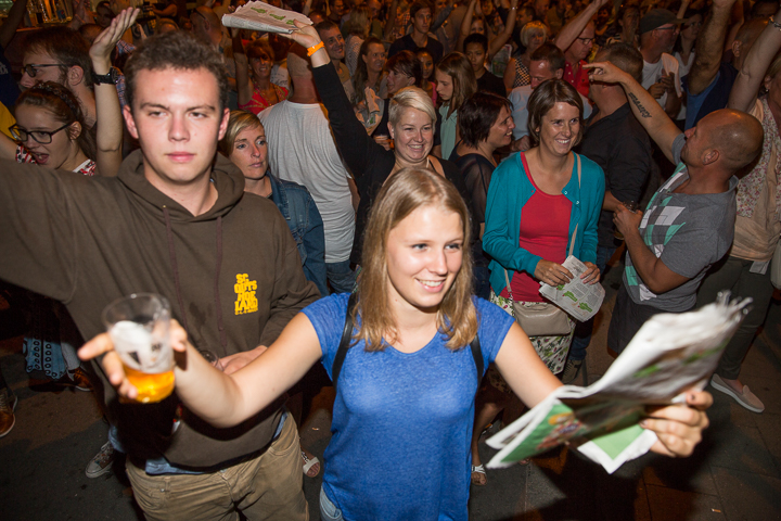 Publieksfoto's & Sfeer deel 2 @ Vlaanderen Zingt 2015 in St.-Katelijne-Waver, picture 49, photographed by Guy Danneels - FrontView Magazine