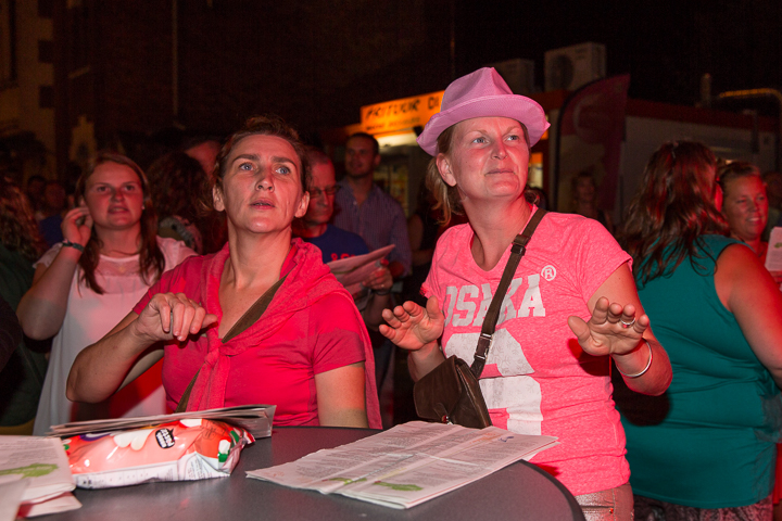 Publieksfoto's & Sfeer deel 2 @ Vlaanderen Zingt 2015 in St.-Katelijne-Waver, picture 80, photographed by Guy Danneels - FrontView Magazine