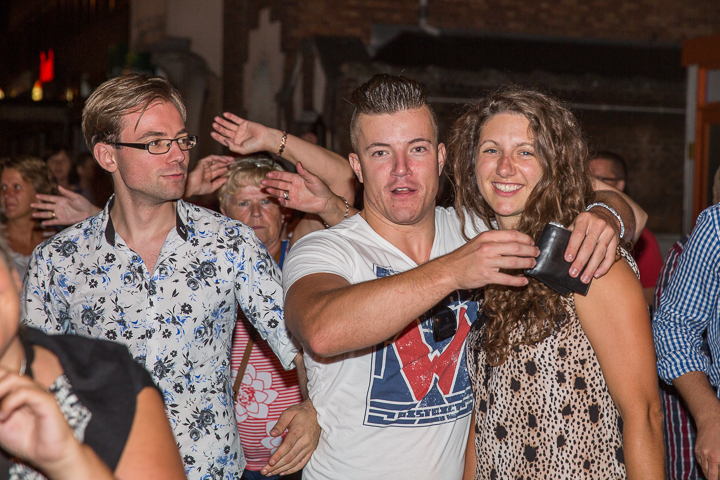 Publieksfoto's & Sfeer deel 2 @ Vlaanderen Zingt 2015 in St.-Katelijne-Waver, picture 92, photographed by Guy Danneels - FrontView Magazine