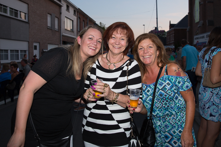 Publieksfoto's & Sfeer @ Vlaanderen Zingt 2015 in St.-Katelijne-Waver, picture 80, photographed by Guy Danneels - FrontView Magazine