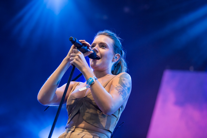 Tove Lo @ Lowlands 2015, picture 1, photographed by Dorien Goetschalckx - FrontView Magazine