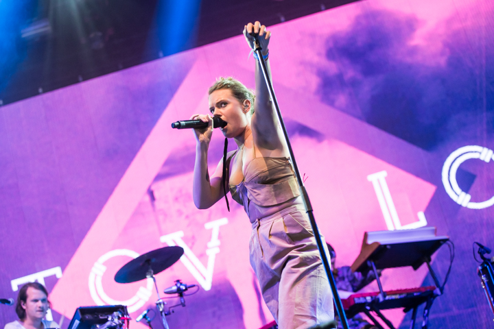 Tove Lo @ Lowlands 2015, picture 10, photographed by Dorien Goetschalckx - FrontView Magazine
