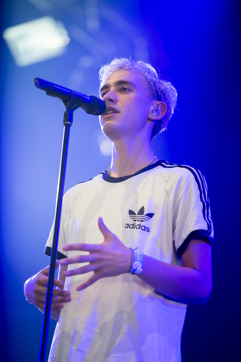 Years & Years @ Lowlands 2015, picture 2, photographed by Dorien Goetschalckx - FrontView Magazine