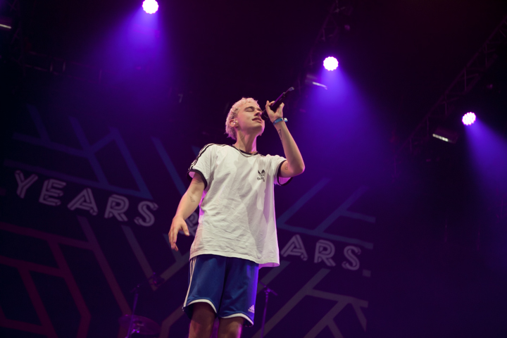 Years & Years @ Lowlands 2015, picture 12, photographed by Dorien Goetschalckx - FrontView Magazine