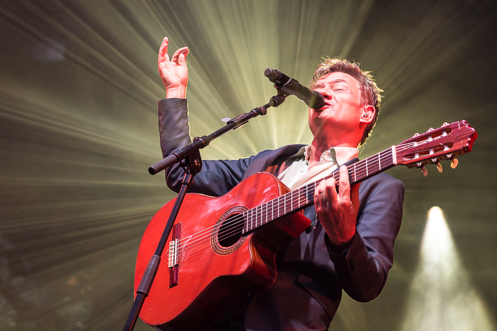 Bart Peeters @ Openluchttheater Rivierenhof (Deurne), picture 15, photographed by Andy Immens - FrontView Magazine