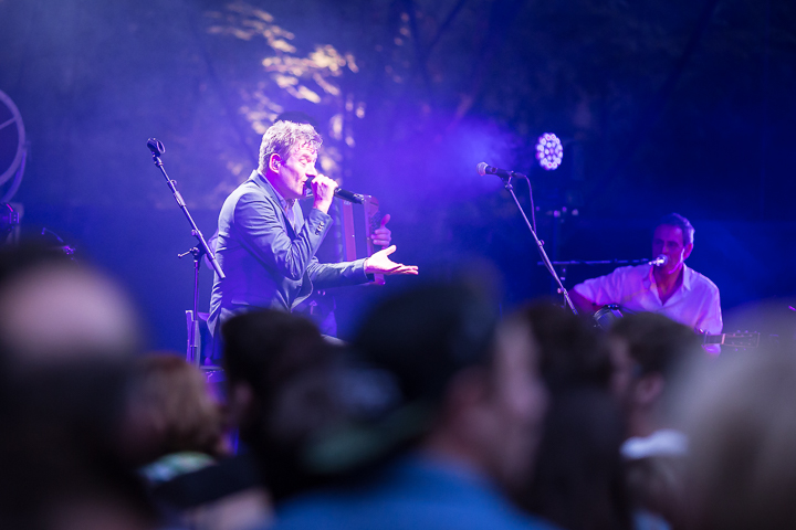 Bart Peeters @ Openluchttheater Rivierenhof (Deurne), picture 32, photographed by Andy Immens - FrontView Magazine