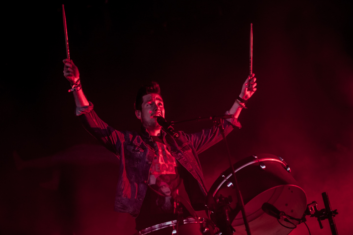 Bastille @ Lowlands 2015, foto 3, foto's door Dorien Goetschalckx - FrontView Magazine
