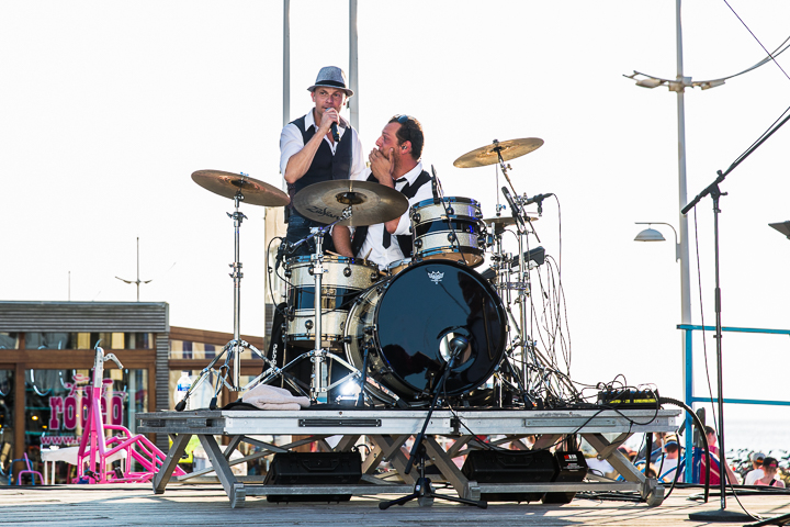 Podium & Sfeer @ Vlaanderen Zingt 2015 in St.-Idesbald, foto 23, foto's door Guy Danneels - FrontView Magazine
