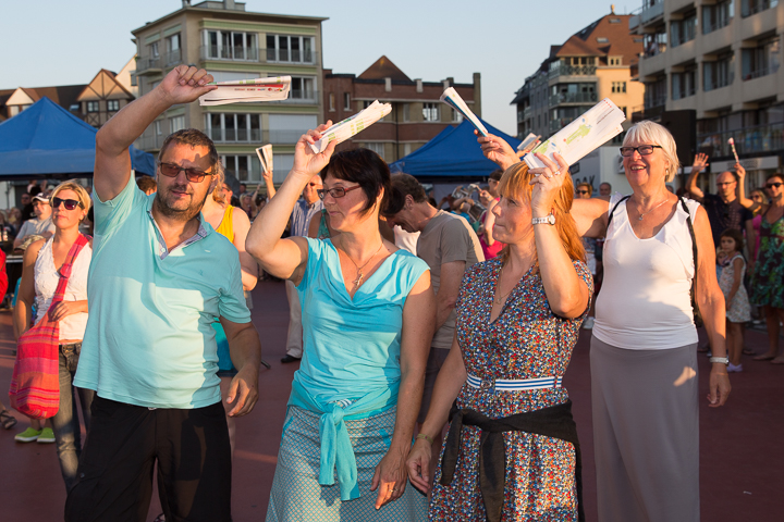 Podium & Sfeer @ Vlaanderen Zingt 2015 in St.-Idesbald, foto 39, foto's door Guy Danneels - FrontView Magazine