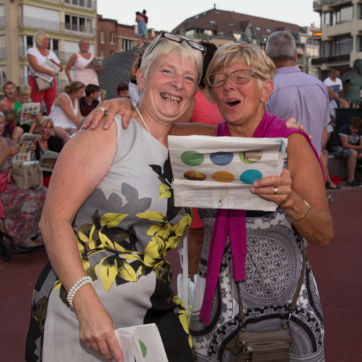 Podium & Sfeer @ Vlaanderen Zingt 2015 in St.-Idesbald, foto 50, foto's door Guy Danneels - FrontView Magazine