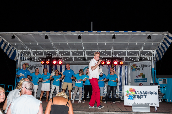 Podium & Sfeer @ Vlaanderen Zingt 2015 in St.-Idesbald, foto 60, foto's door Guy Danneels - FrontView Magazine