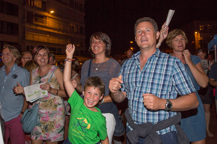 Podium & Sfeer @ Vlaanderen Zingt 2015 in St.-Idesbald, foto 62, foto's door Guy Danneels - FrontView Magazine