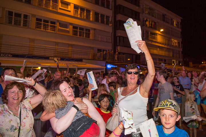Podium & Sfeer @ Vlaanderen Zingt 2015 in St.-Idesbald, foto 97, foto's door Guy Danneels - FrontView Magazine