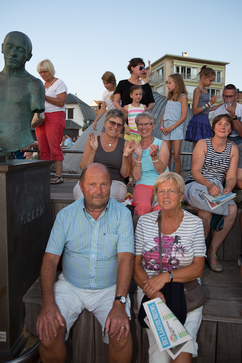 Publieksfoto's & Sfeer Reeks A @ Vlaanderen Zingt 2015 in St.-Idesbald, picture 28, photographed by Guy Danneels - FrontView Magazine