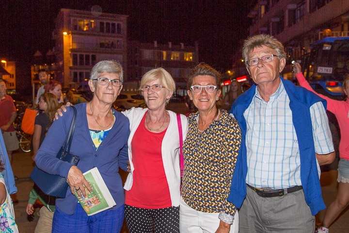 Publieksfoto's & Sfeer Reeks B @ Vlaanderen Zingt 2015 in St.-Idesbald, picture 62, photographed by Guy Danneels - FrontView Magazine
