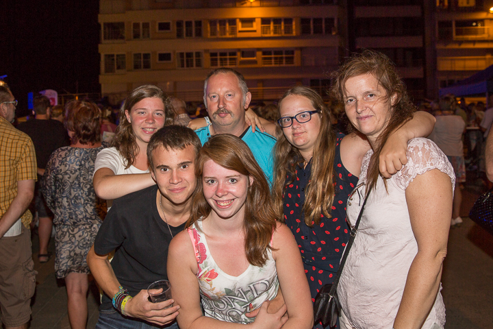 Publieksfoto's & Sfeer Reeks B @ Vlaanderen Zingt 2015 in St.-Idesbald, picture 68, photographed by Guy Danneels - FrontView Magazine
