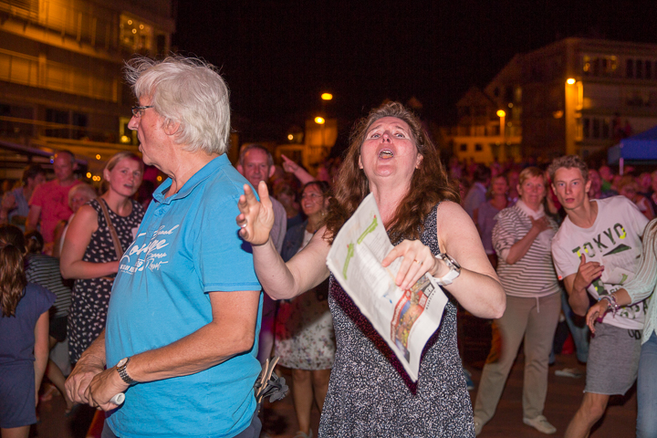 Publieksfoto's & Sfeer Reeks B @ Vlaanderen Zingt 2015 in St.-Idesbald, picture 91, photographed by Guy Danneels - FrontView Magazine