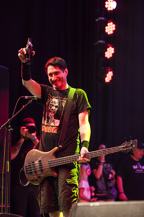 Dog eat Dog Masters@ Rock 2015, foto 15, foto's door Frank Lambrechts - FrontView Magazine