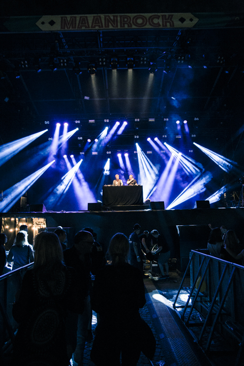 DJ Tom Barman @ Maanrock 2015, picture 3, photographed by Geert Pieters - FrontView Magazine