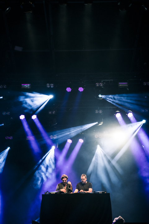 DJ Tom Barman @ Maanrock 2015, picture 5, photographed by Geert Pieters - FrontView Magazine
