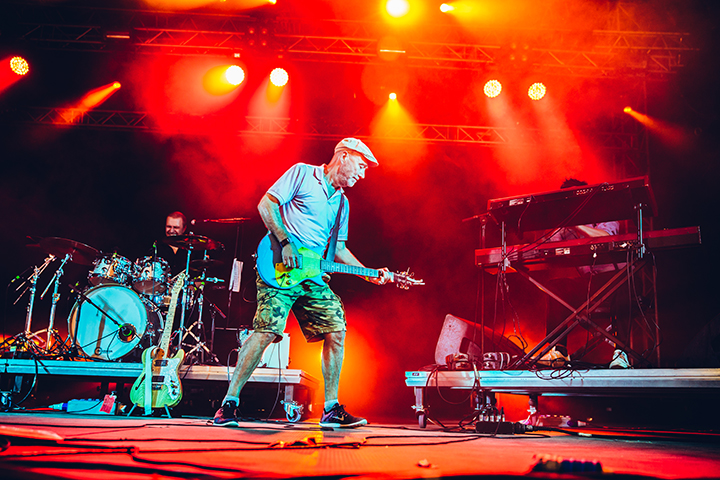 Fischer-Z @ Boerenrock 2015, foto 5, foto's door Elke Briers - FrontView Magazine