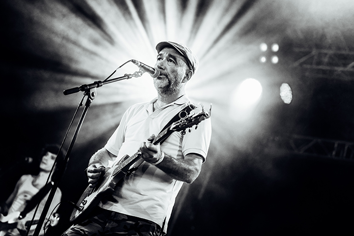 Fischer-Z @ Boerenrock 2015, foto 6, foto's door Elke Briers - FrontView Magazine
