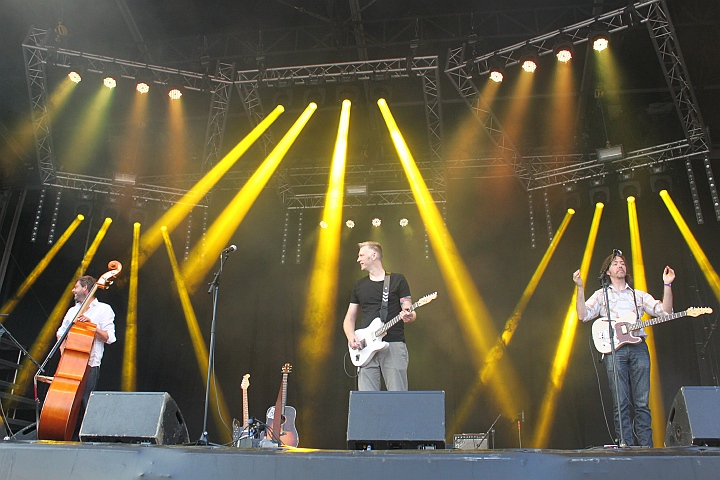 Johnny Trash @ Dessel Swingt, picture 2, photographed by Heidi Elen - FrontView Magazine