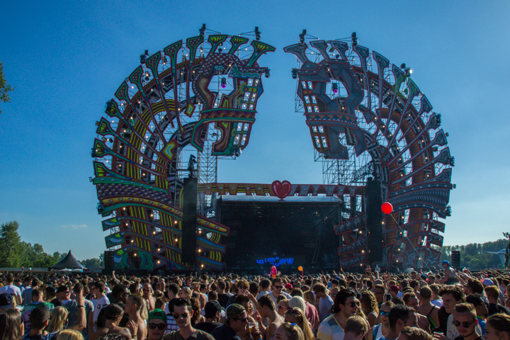 Mysteryland 2015 @ Haarlemmermeer, picture 7, photographed by Tom Van Tongerloo - FrontView Magazine