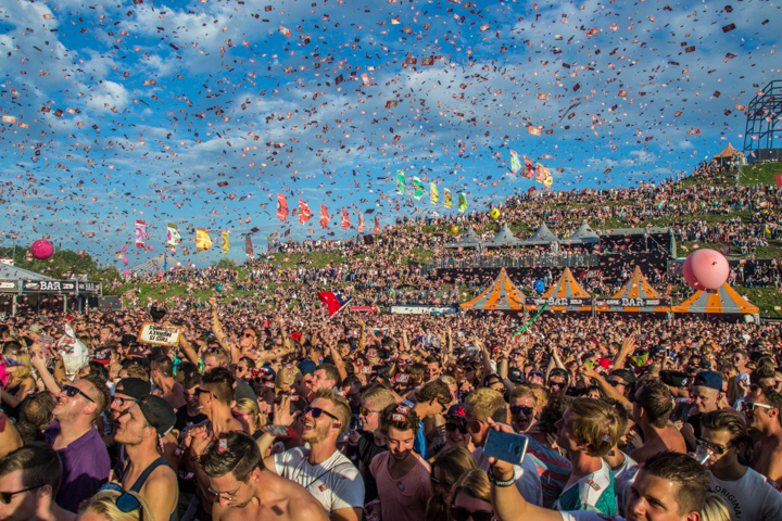 Mysteryland 2015 @ Haarlemmermeer, picture 100, photographed by Tom Van Tongerloo - FrontView Magazine
