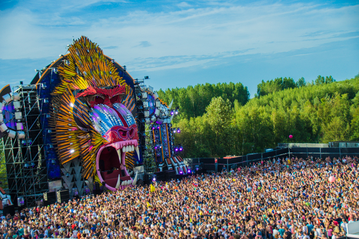 Mysteryland 2015 @ Haarlemmermeer, picture 123, photographed by Tom Van Tongerloo - FrontView Magazine