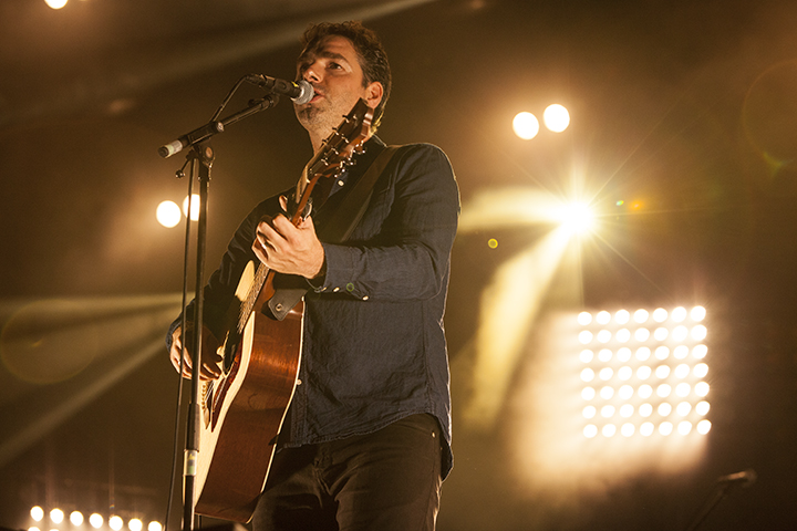 Yevgueni @ Maanrock 2015, foto 3, foto's door Frank Lambrechts - FrontView Magazine