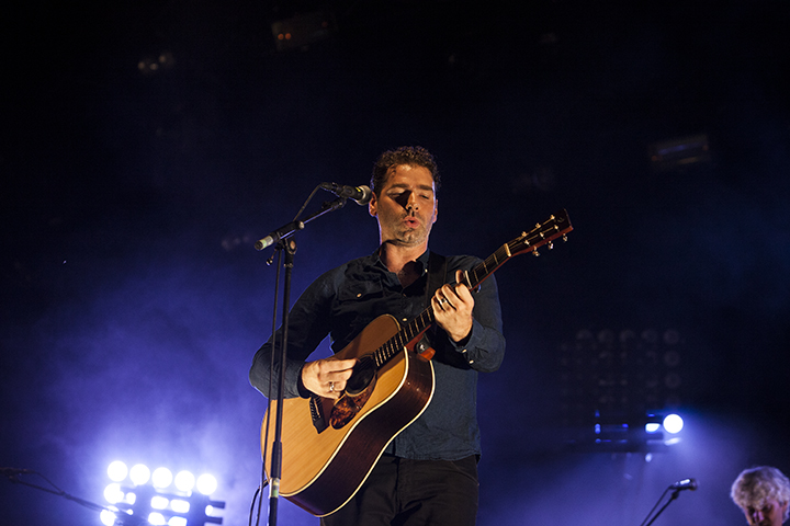 Yevgueni @ Maanrock 2015, foto 5, foto's door Frank Lambrechts - FrontView Magazine