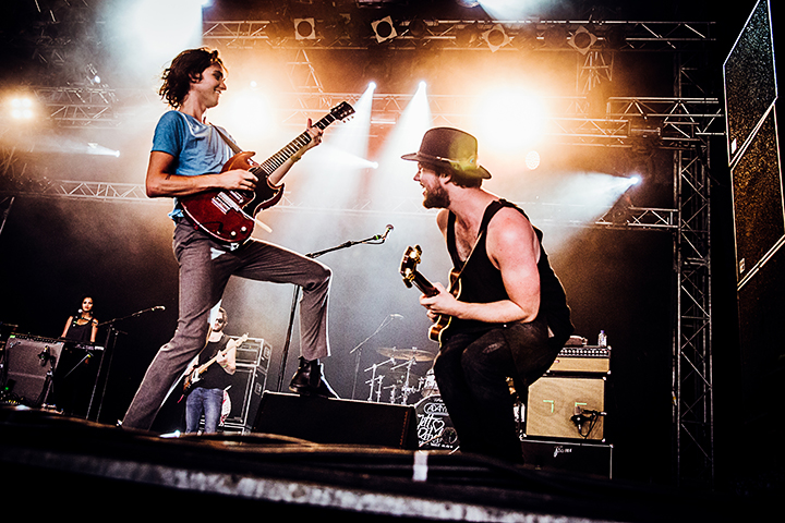 Jett Rebel @ Boerenrock 2015, foto 5, foto's door Elke Briers - FrontView Magazine