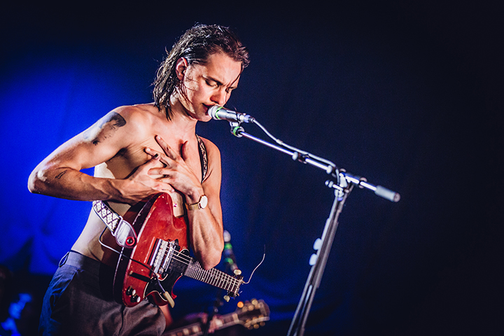 Jett Rebel @ Boerenrock 2015, foto 14, foto's door Elke Briers - FrontView Magazine