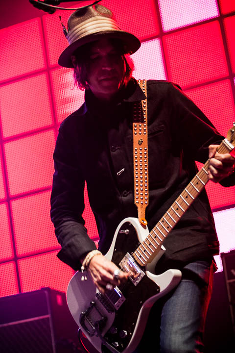 The Dandy Warhols @ Crammerock 2015, picture 9, photographed by Tom Stessens - FrontView Magazine