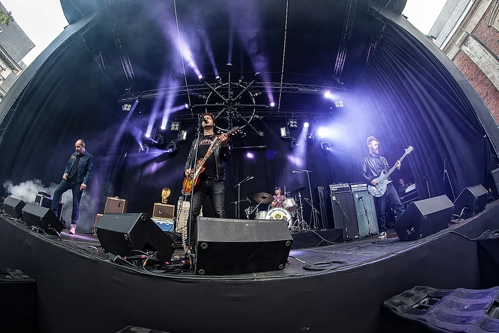 The Sha-La-Lee's @ Villa Pace 2015, picture 9, photographed by Edwin Houdevelt - FrontView Magazine
