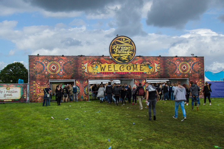 Dream Village - Deel 1 @ Koutereind Oosterhout, picture 1, photographed by Tom Van Tongerloo - FrontView Magazine