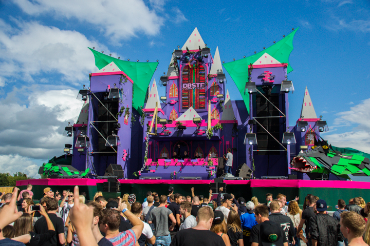 Dream Village - Deel 2 @ Koutereind Oosterhout, picture 6, photographed by Tom Van Tongerloo - FrontView Magazine