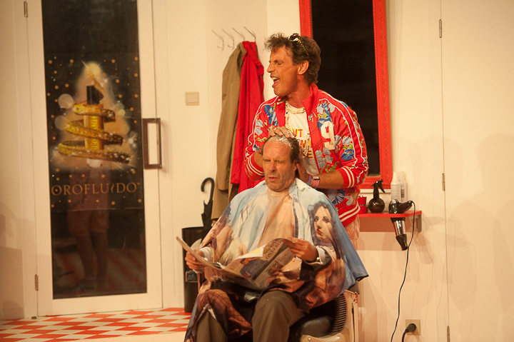 Première "De schaar erin" EWT Theater, foto 15, foto's door Goele Bormans - FrontView Magazine
